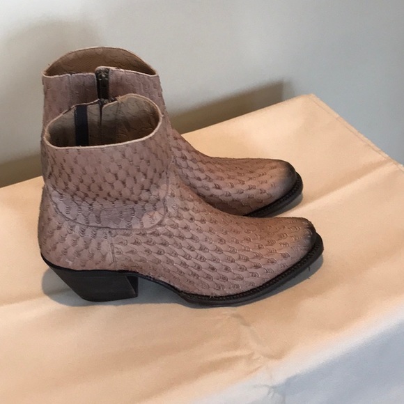 Handmade Tony Lama all leather boots. Never worn. Great versatile Taupe Brown. - Picture 9 of 9